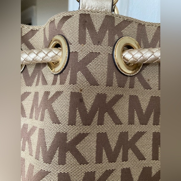 Michael Kors Large Gathered Signature Tote Jet Set - Picture 12 of 12